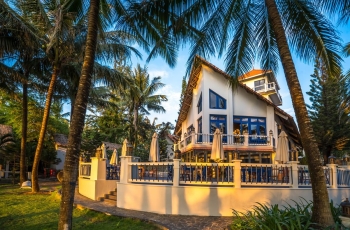 Giá Nhà Liền Thổ Giảm Mạnh, Chung Cư Liên Tục Tăng